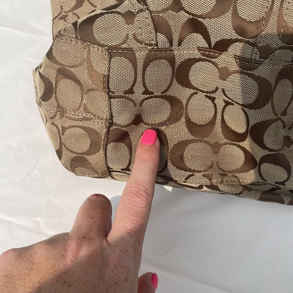 Coach tote - Picture 3 of 7